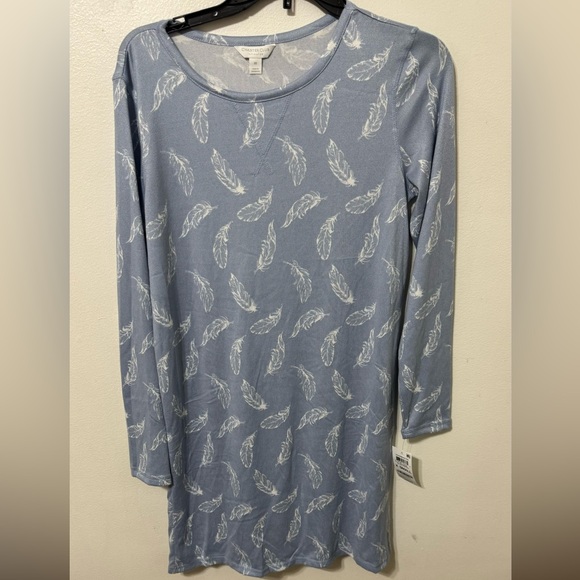 Beautiful Sleep Shirt for the low low Price - Picture 1 of 5